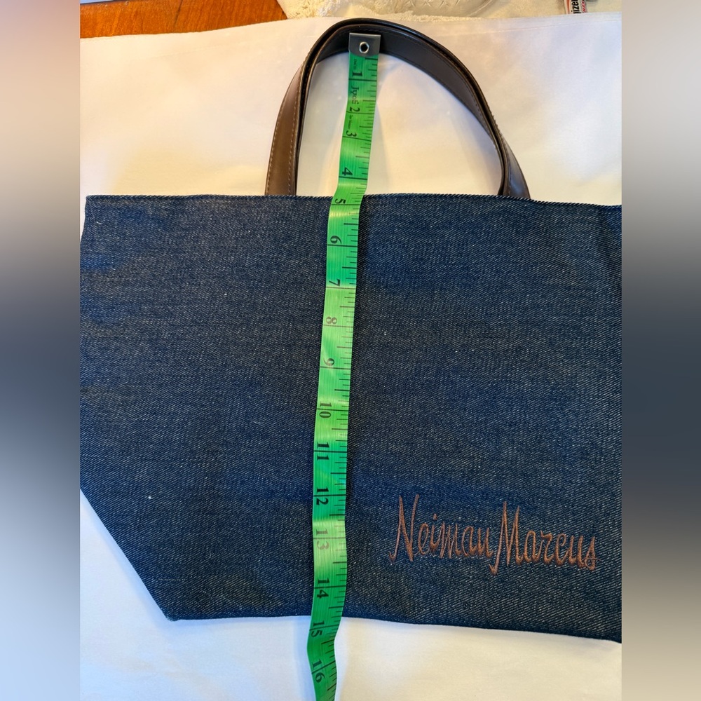 Neiman Marcus embroidered tote. Like new. - Picture 7 of 8